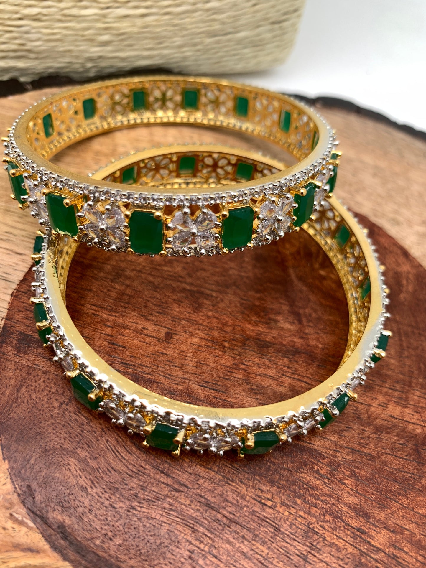 AD Emerald Green Stone Bangles