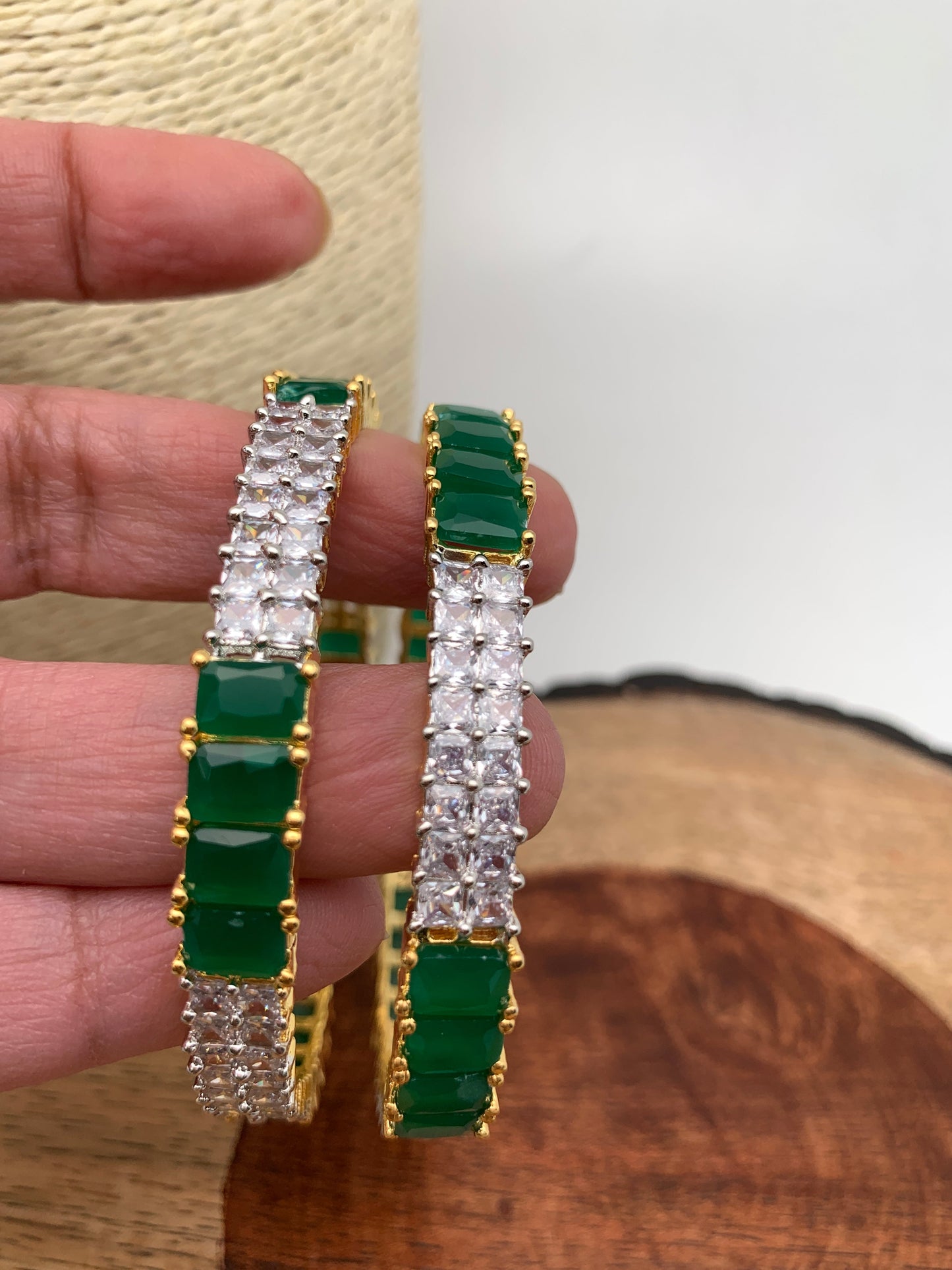 AD Emerald Green Stone Bangles