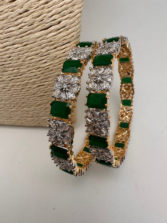 AD Emerald Green Stone Diamond Finish Floral Pattern Bangles