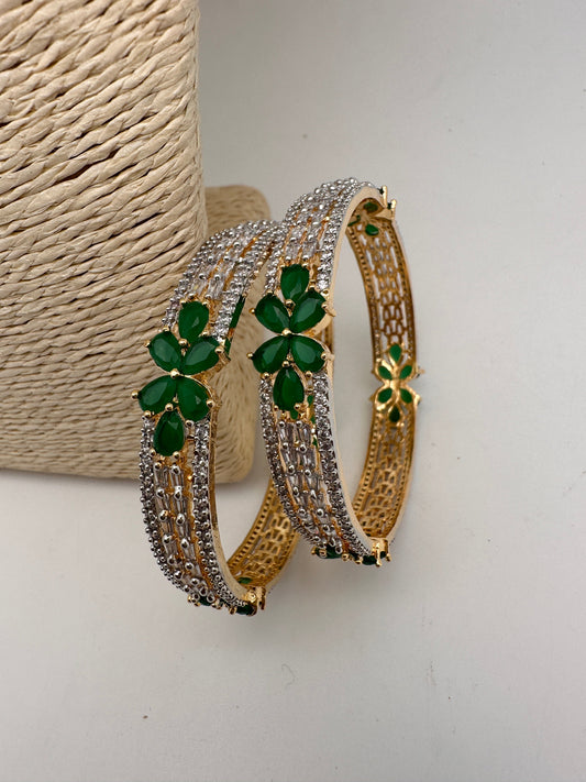 AD Emerald Green Stone Diamond Finish Floral Pattern Bangles