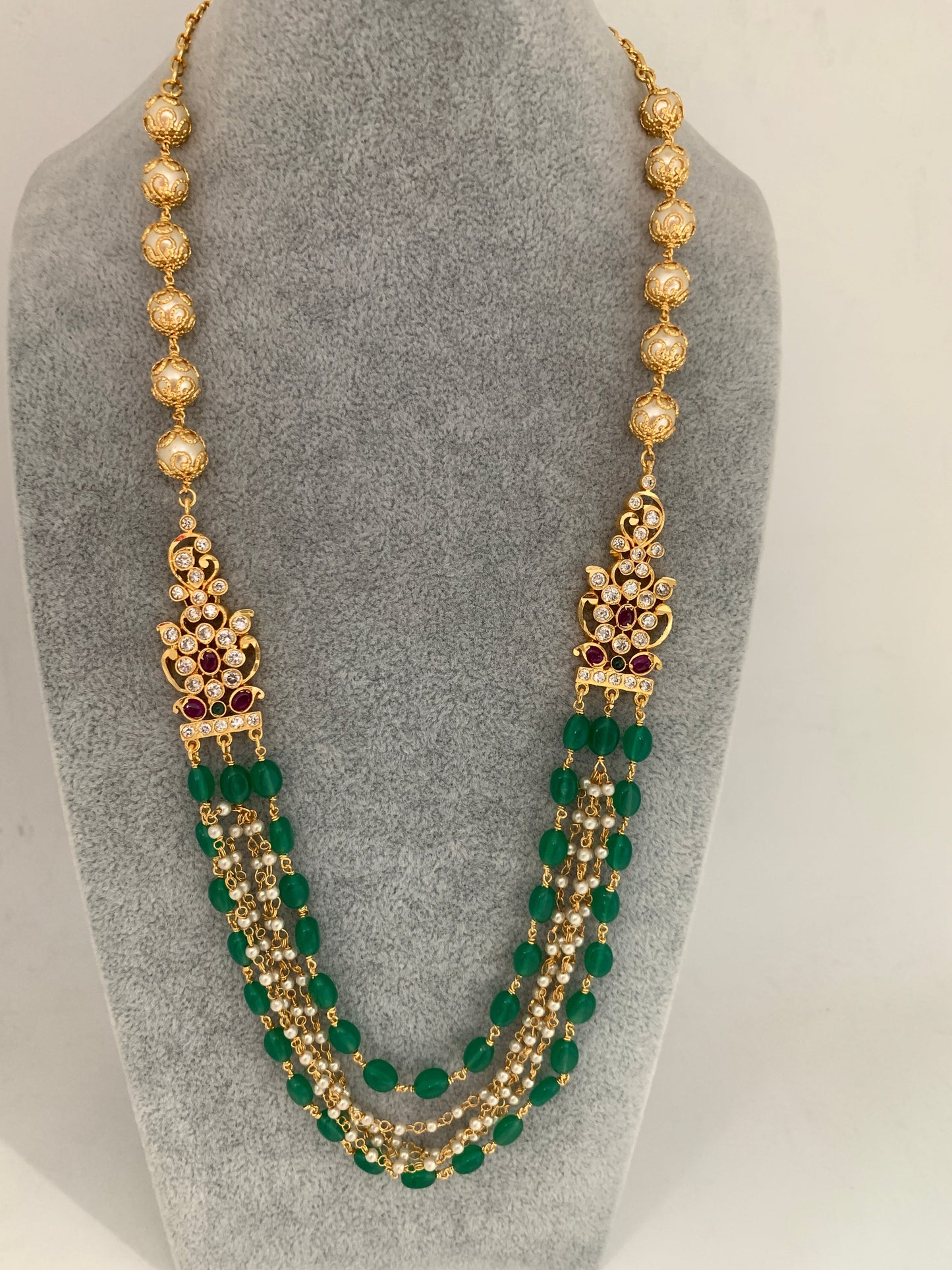 Green Beads Pearls Side Pendent Necklace