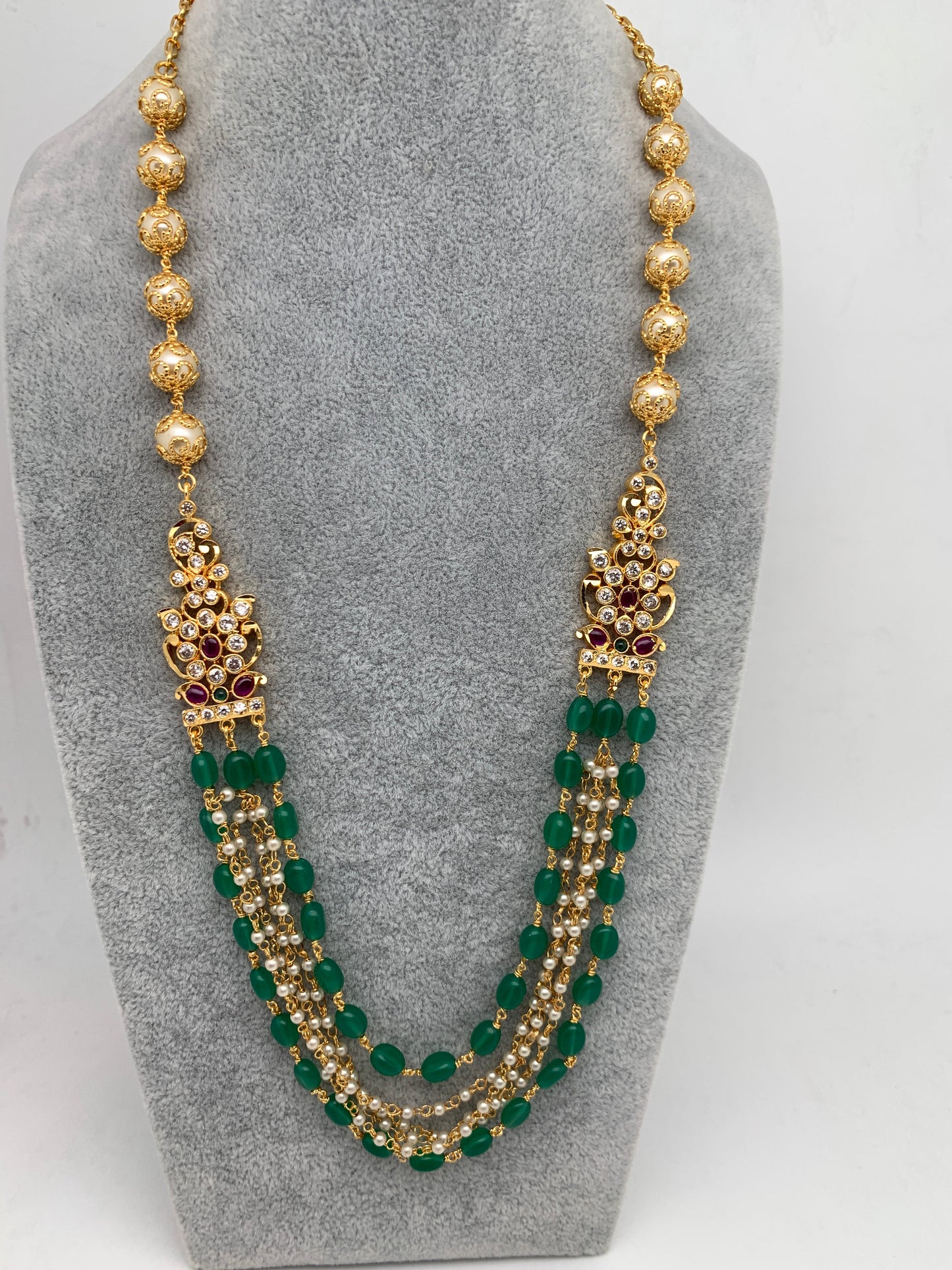 Green Beads Pearls Side Pendent Necklace