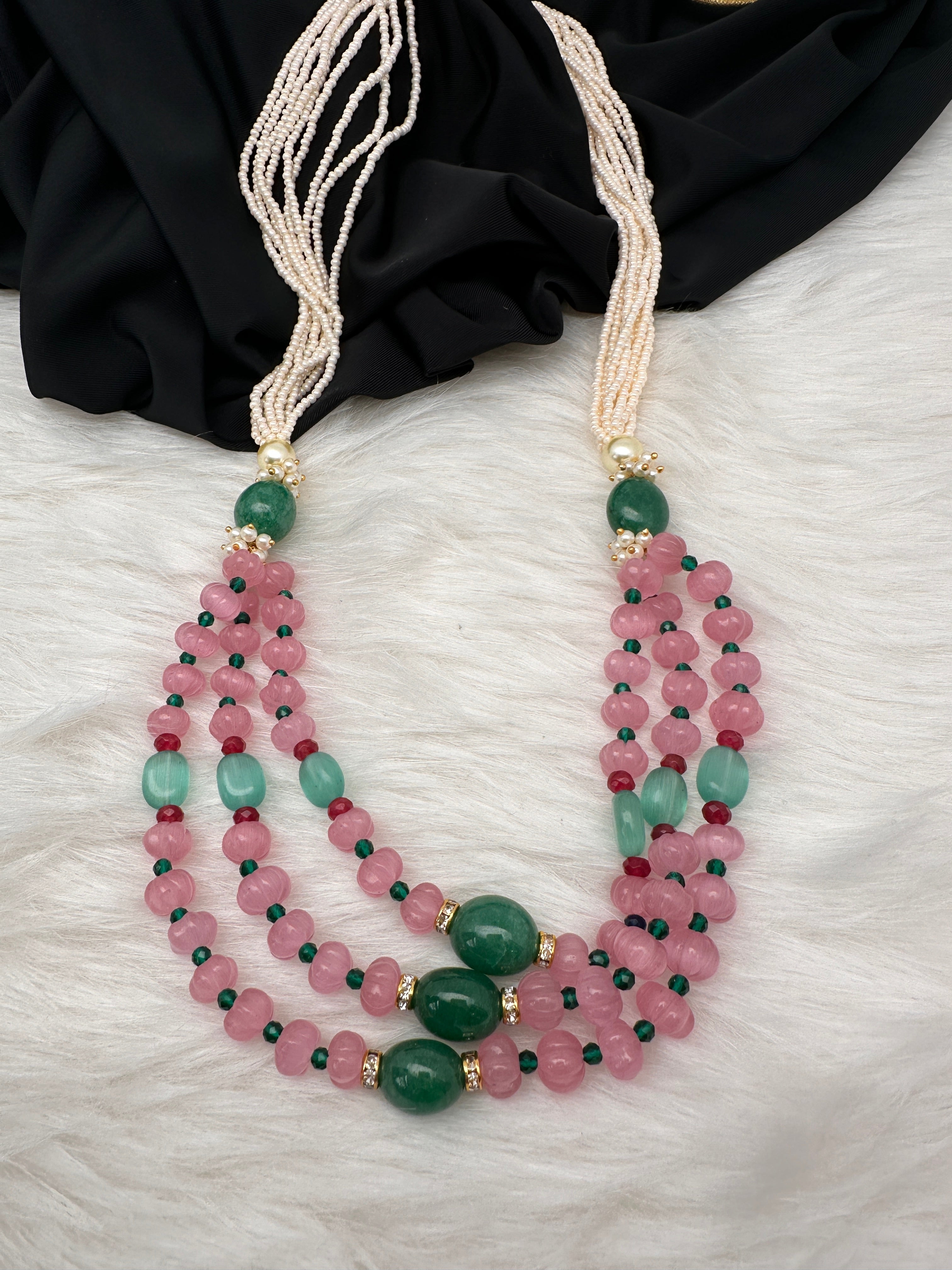 Buy OOMPH Mint Green & Pink Necklace Set with Maangtikka Online At Best  Price @ Tata CLiQ
