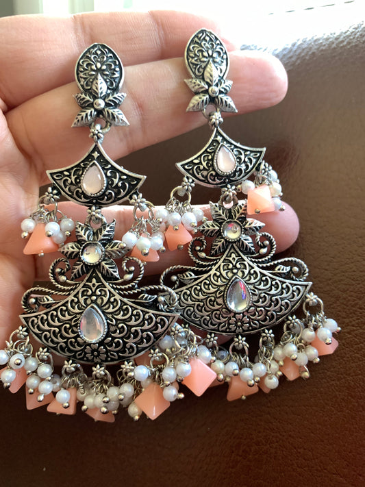 Peach Beads and Pearls Earrings