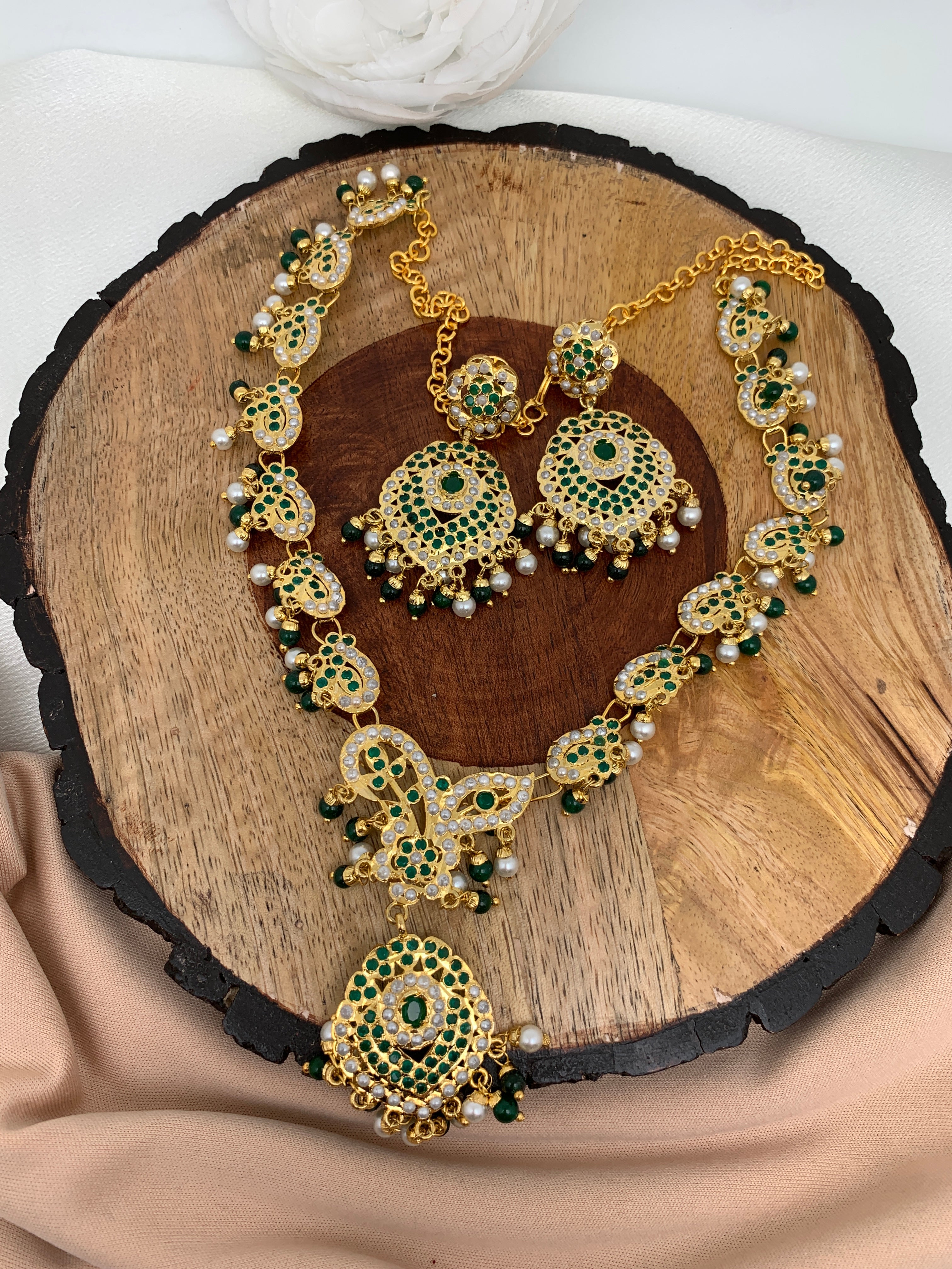 Beautiful green stone jewellery/Stylish gold red stones jewellery  collection 2019 - YouTube