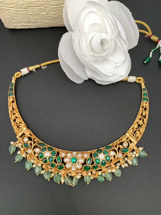 Green Jadau Kundan Emerald Beads Hasli Necklace