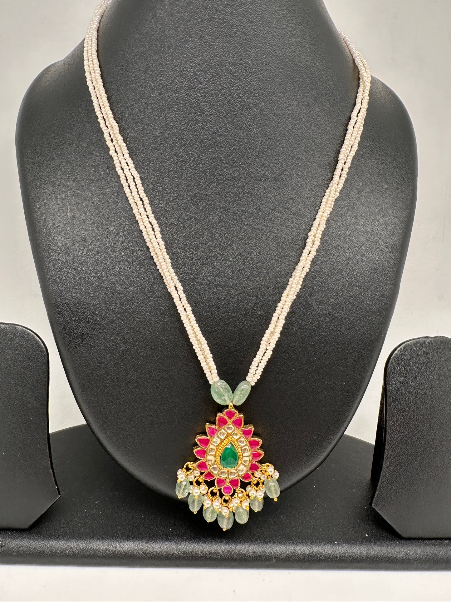 Red Green Jadau Kundan Short Necklace