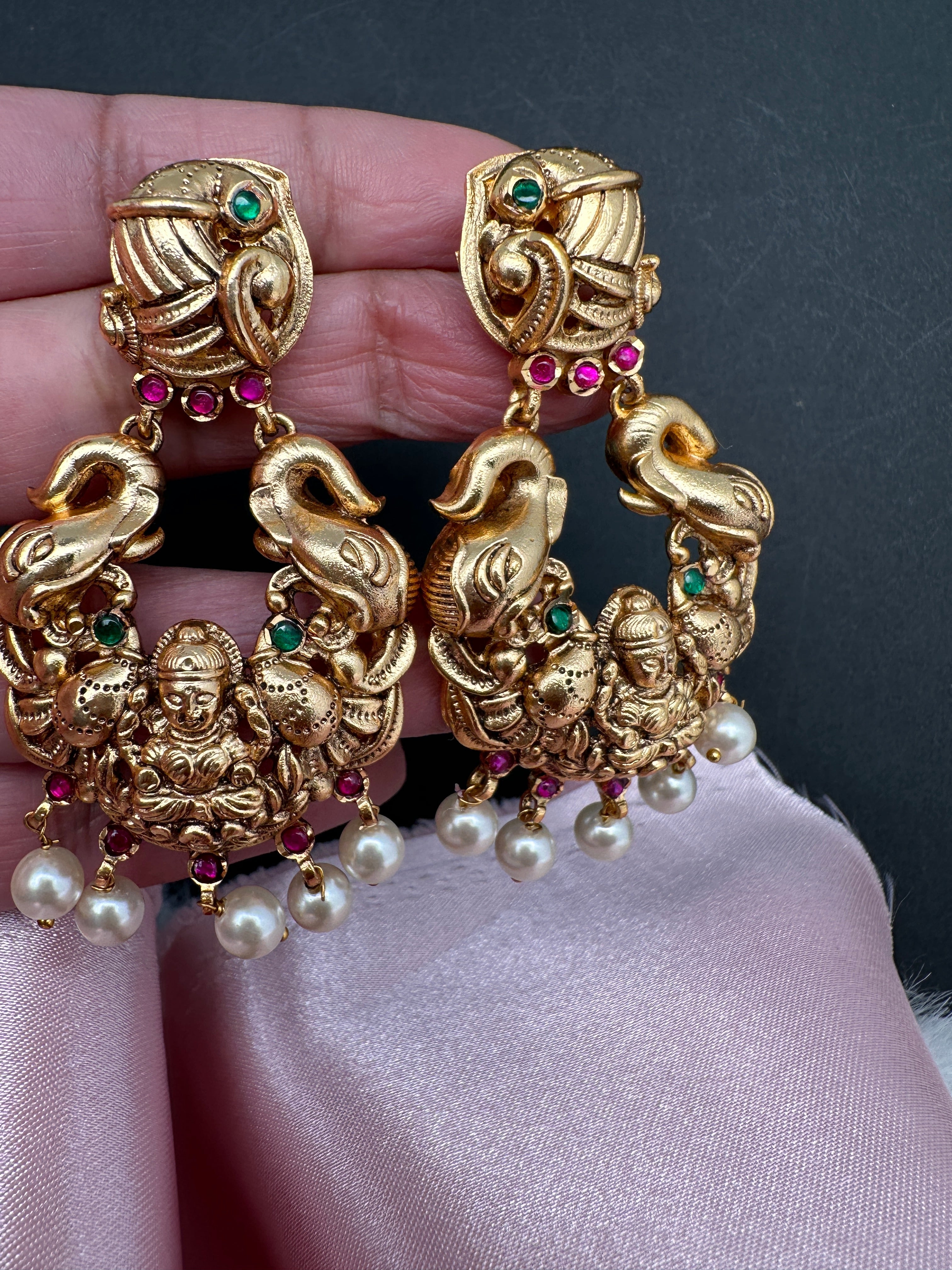 DER261 Eman kundan chandbali earrings high quality with pearls , farshi kundan jewellery , jadau jewellery