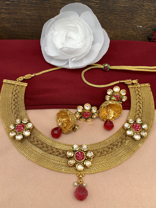 Antique Finish Kundan Flowers stiff extra wide chain Necklace