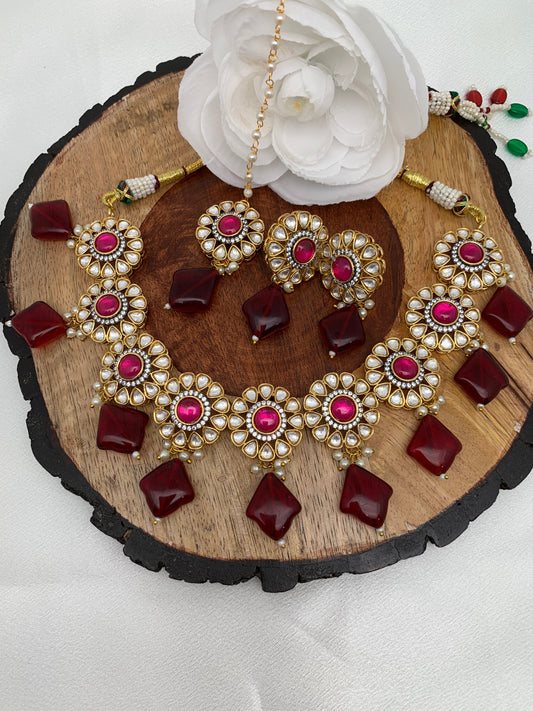 Floral Pattern Kundan Red Stone Short Necklace