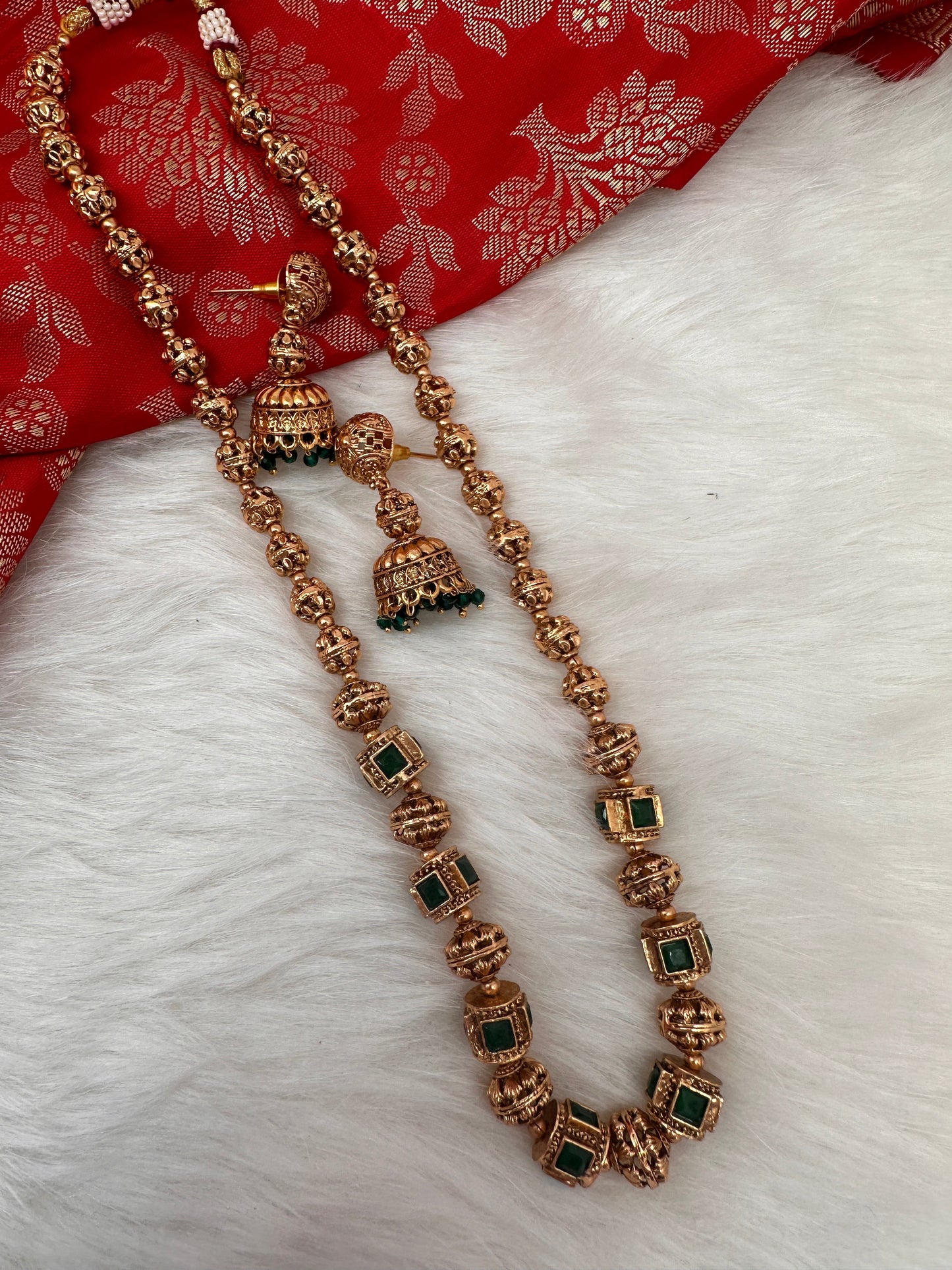 Golden Nakshi Balls Color Stone Necklace - Green