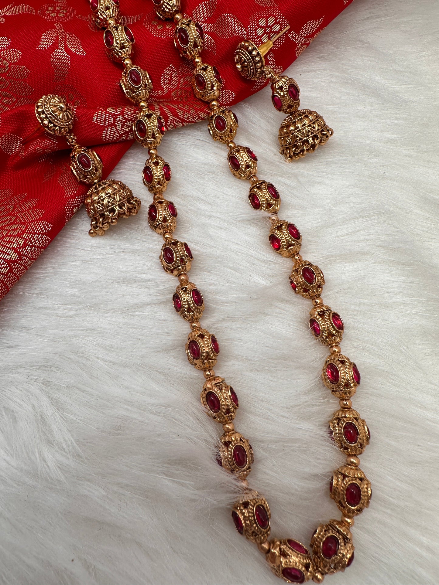 Golden Nakshi Balls Color Stone Necklace - Red