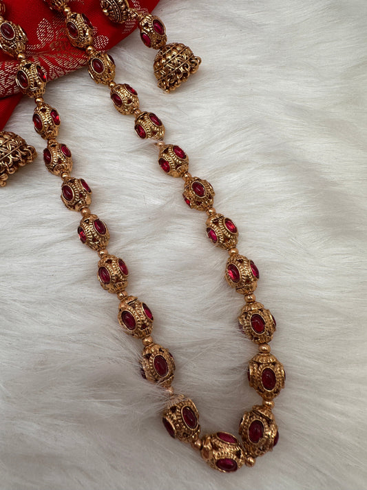 Golden Nakshi Balls Color Stone Necklace - Red