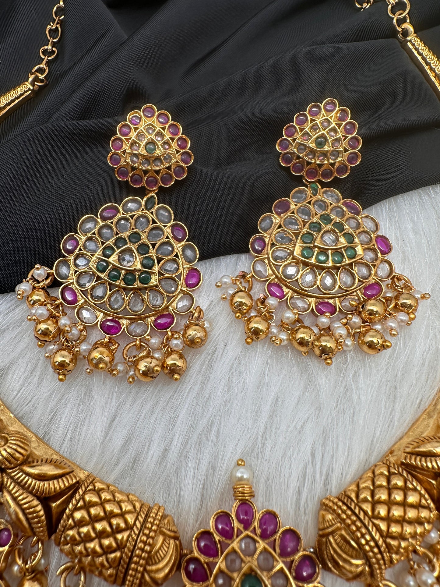 Kanthi Style CZ Red Stone Short Nakshi Necklace Set