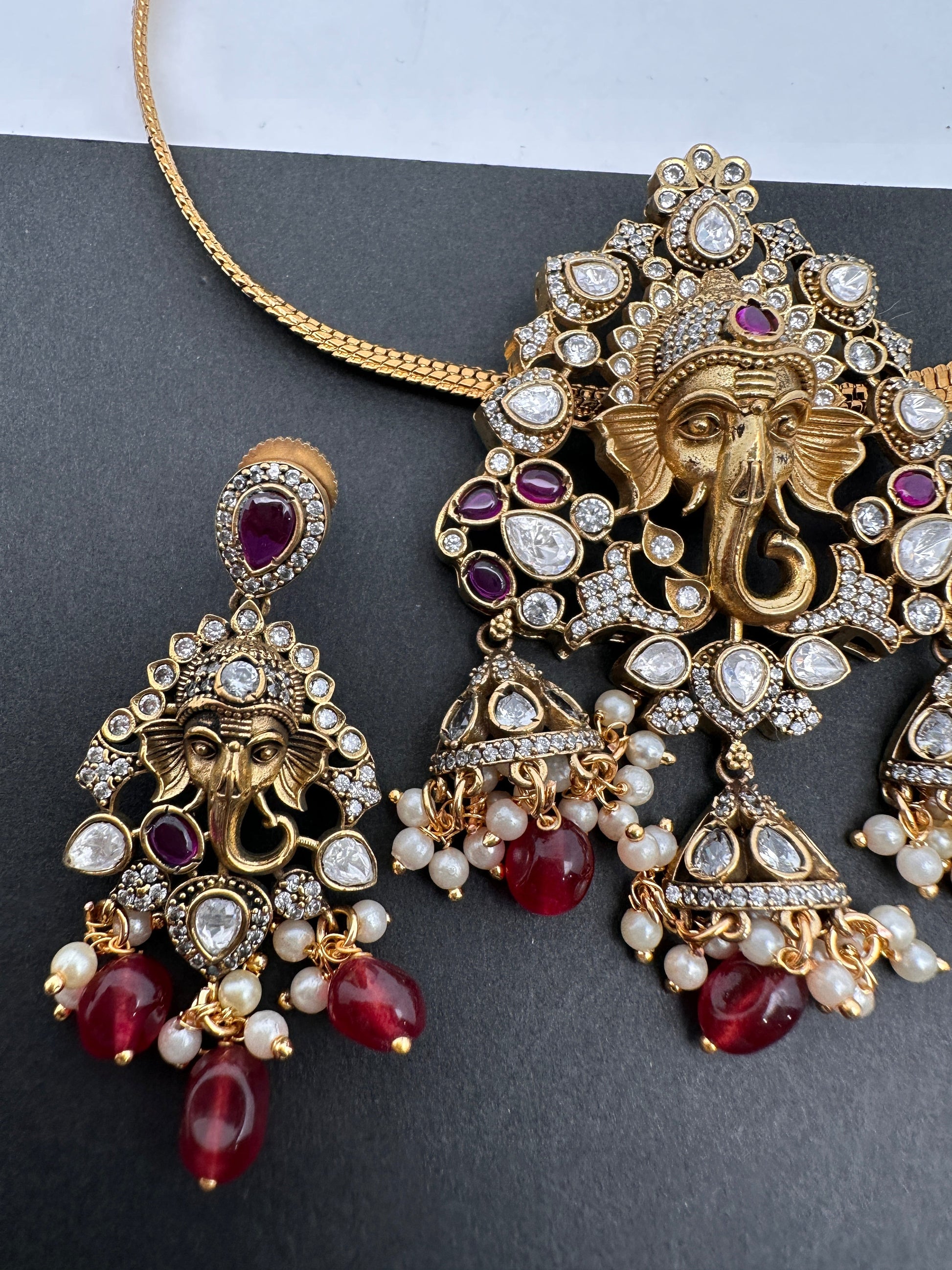 Ganesha Nakshi Color Stone Kundan Victorian Mehndi Finish Pendent Set - Red