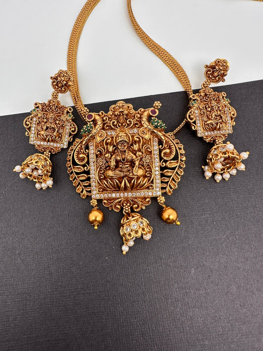 Goddess Lakshmi Nakshi Matte Finish Pendent Set