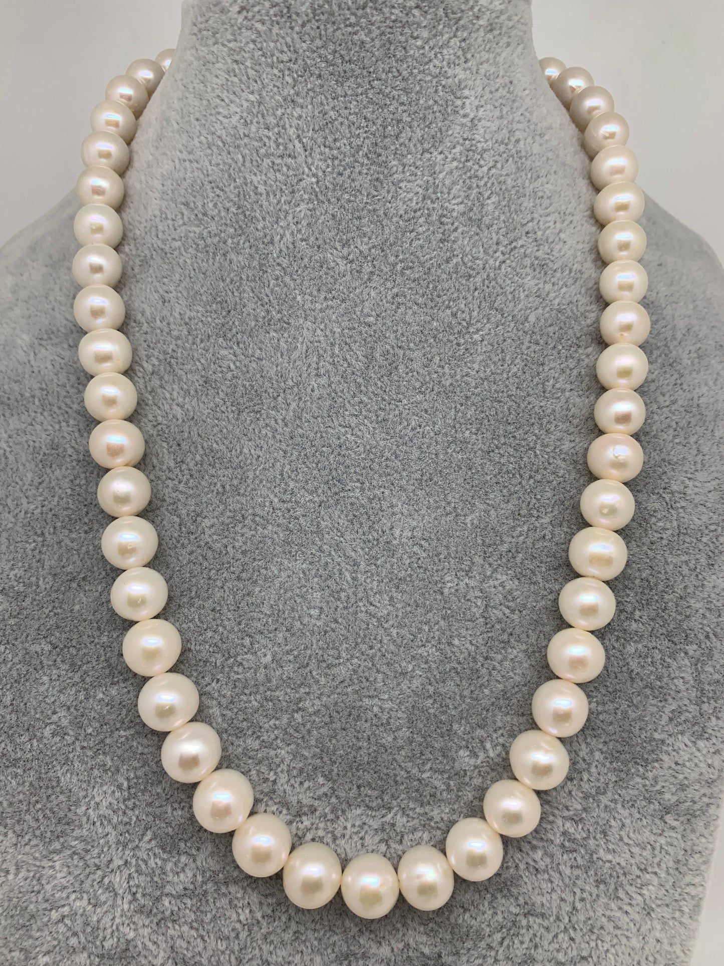 Single line Real Round Pearls Mala