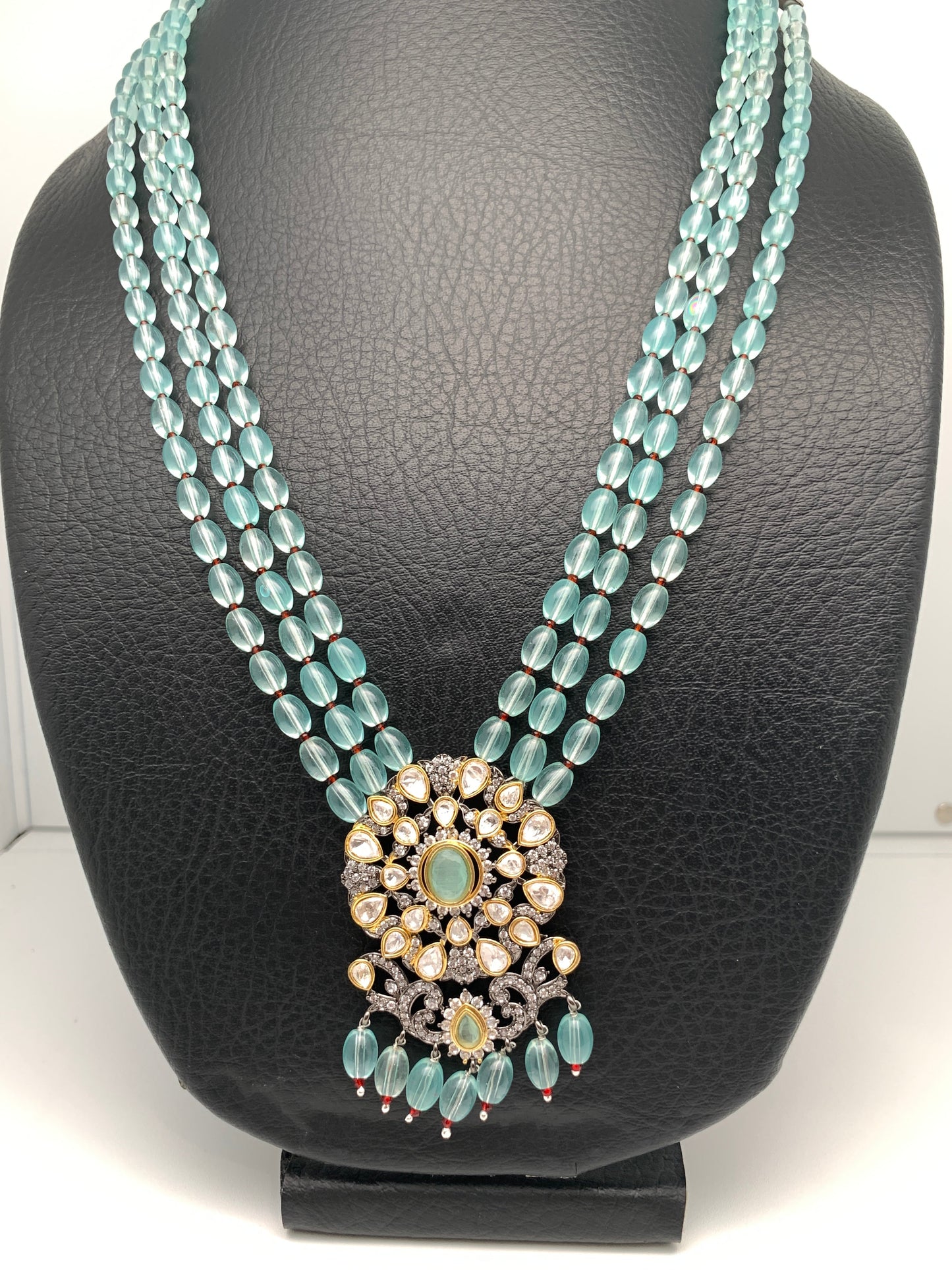 Kundan Mint Green Stone Victorian Polish Pendent with Mint Green Beads Necklace Set