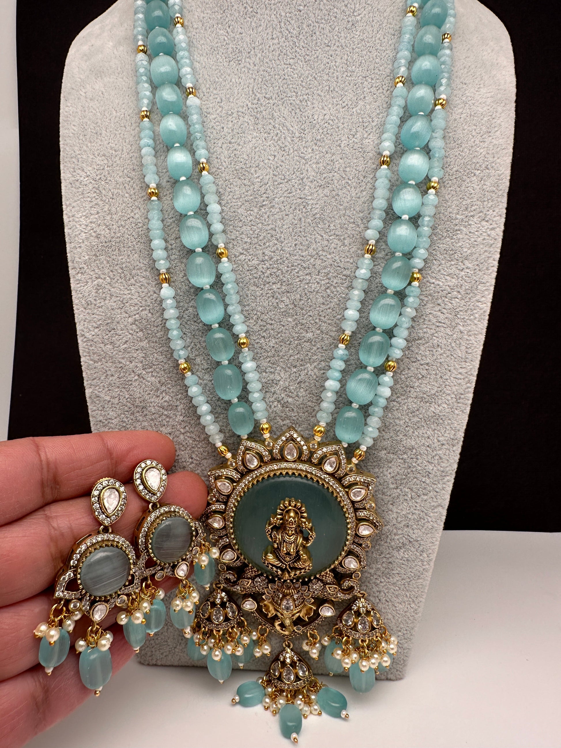 Moissanite Victoraian Ganesha Lakshmi Devi Monalisa Beads Necklace - LightBlue