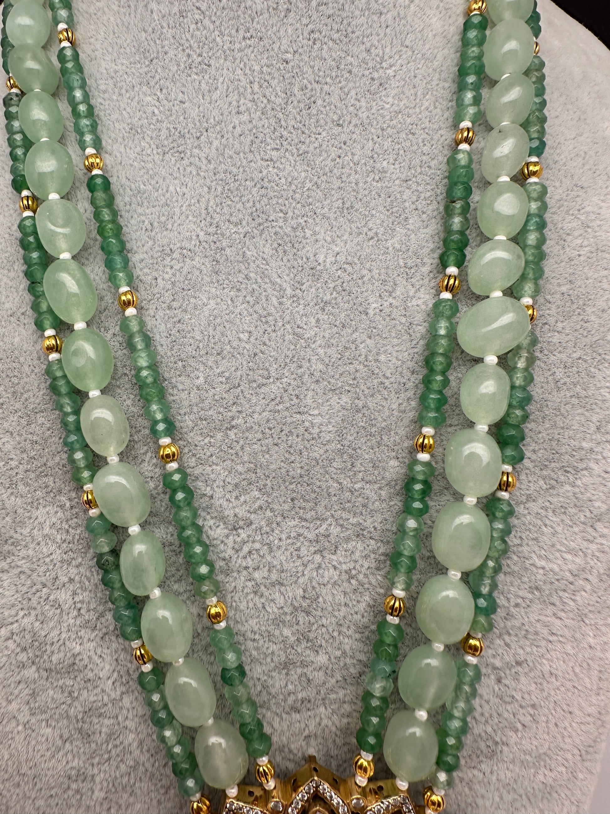 Moissanite Victoraian Ganesha Lakshmi Devi Monalisa Beads Necklace - LightGreen