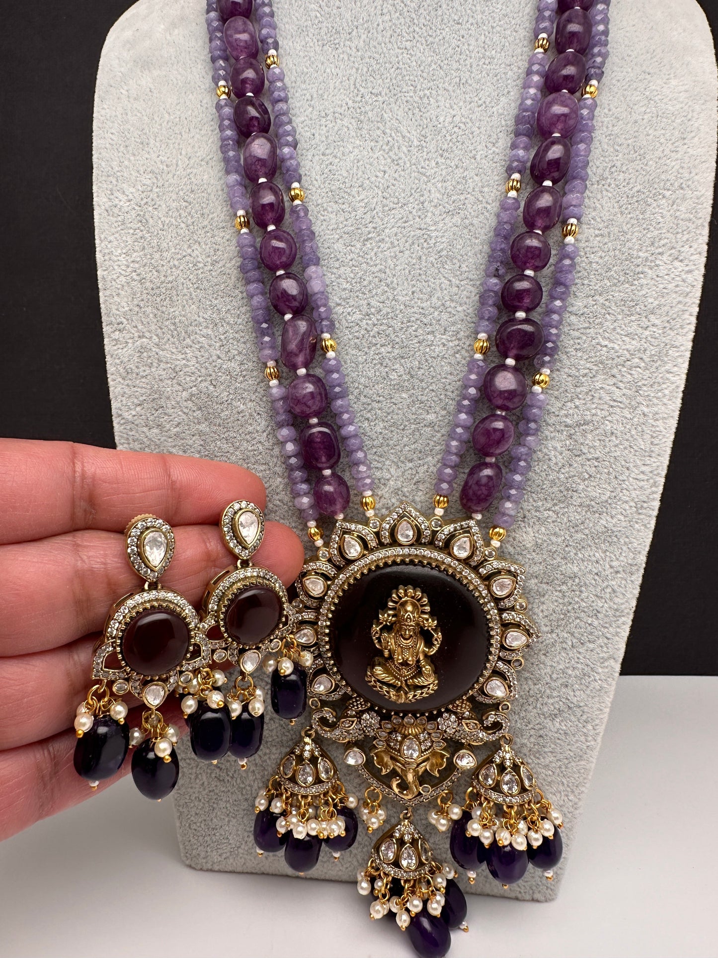 Moissanite Victoraian Ganesha Lakshmi Devi Monalisa Beads Necklace - Purple