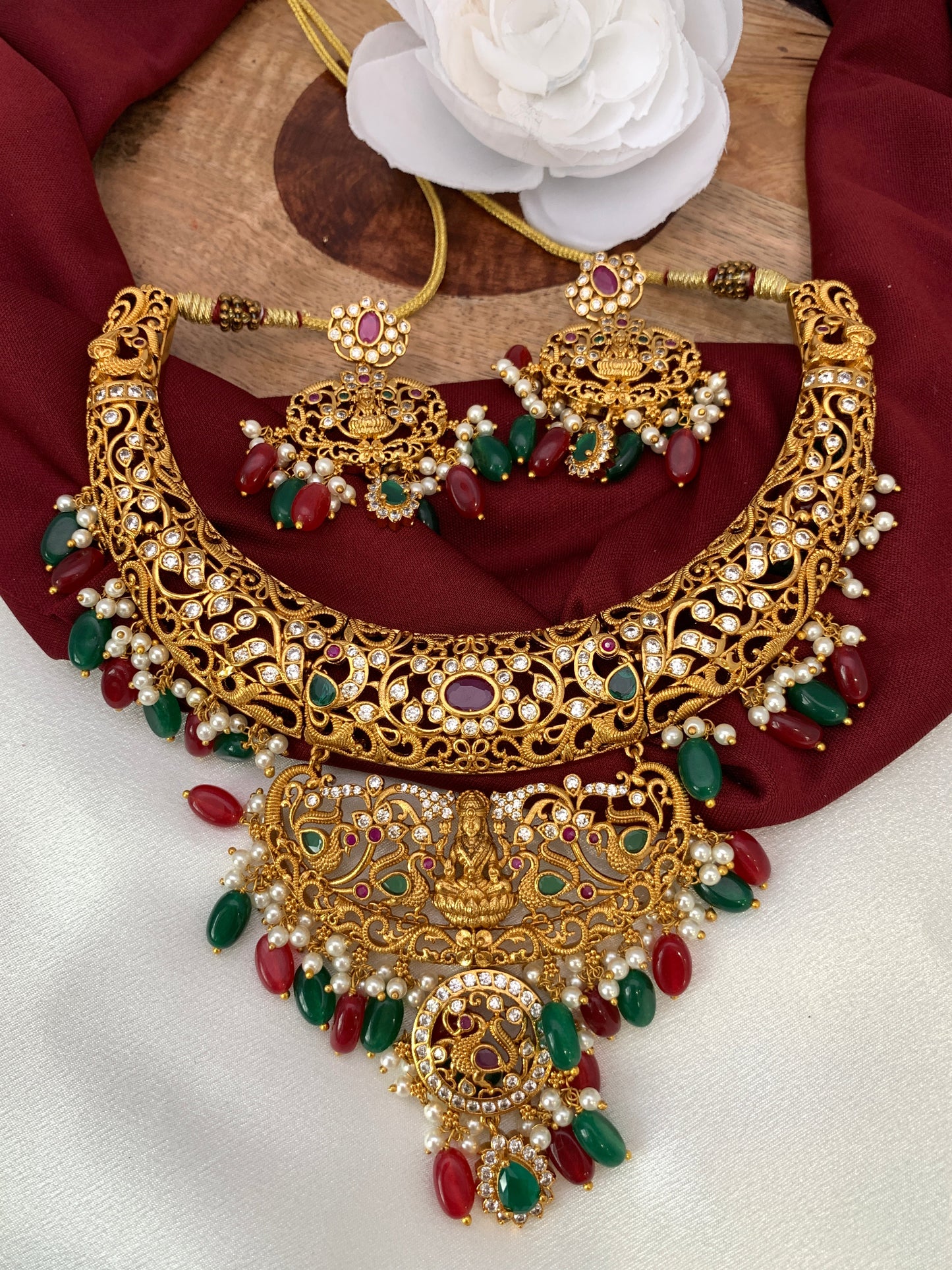 Goddess Lakshmi Red Green Beads Kanthi Neckline Necklace