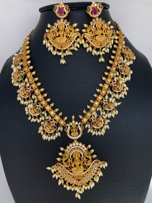 Goddess Lakshmi Rice Pearls Short Guttapusalu Necklace