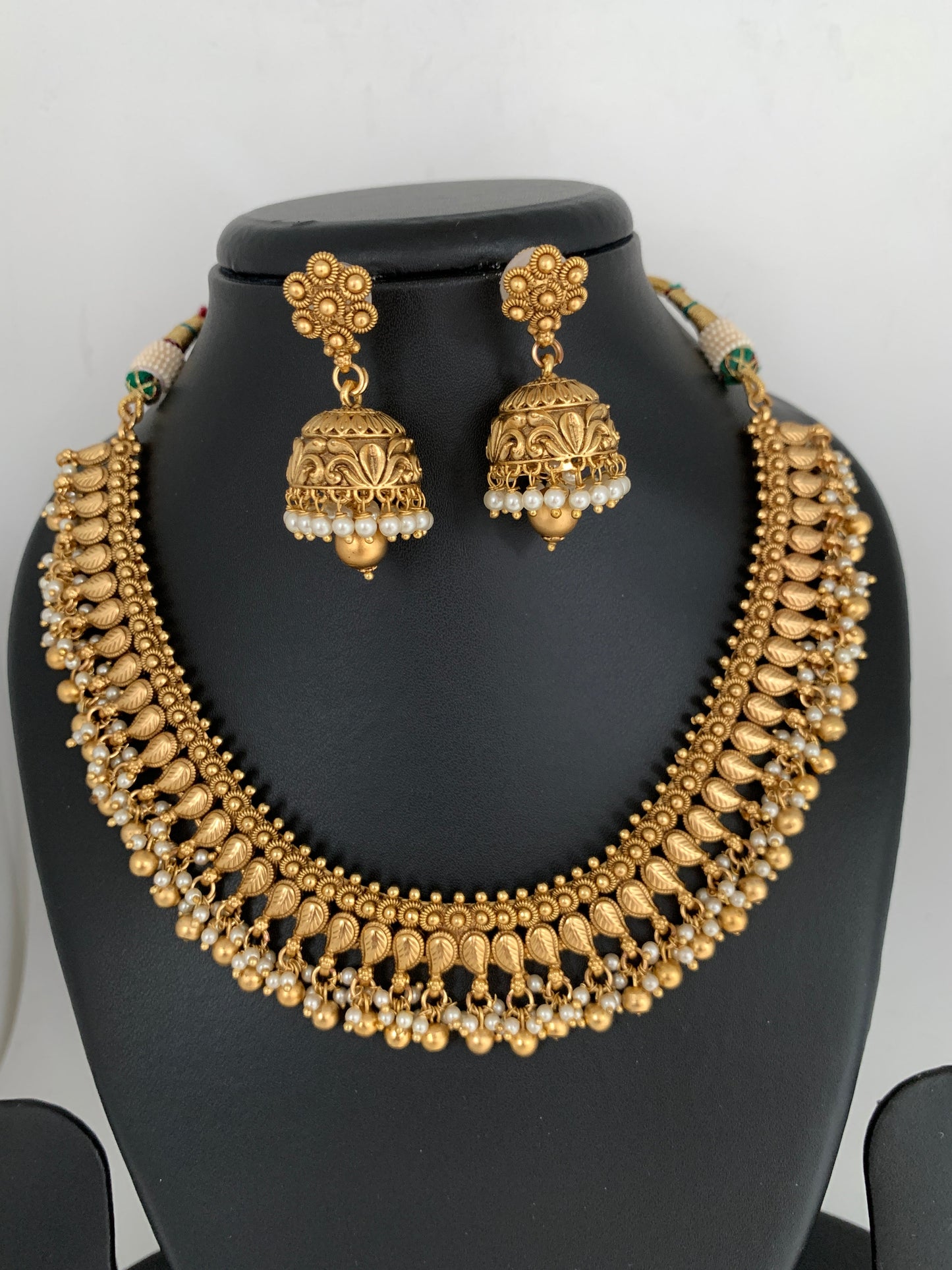 Golden Leaf Neckline Ethnic Necklace