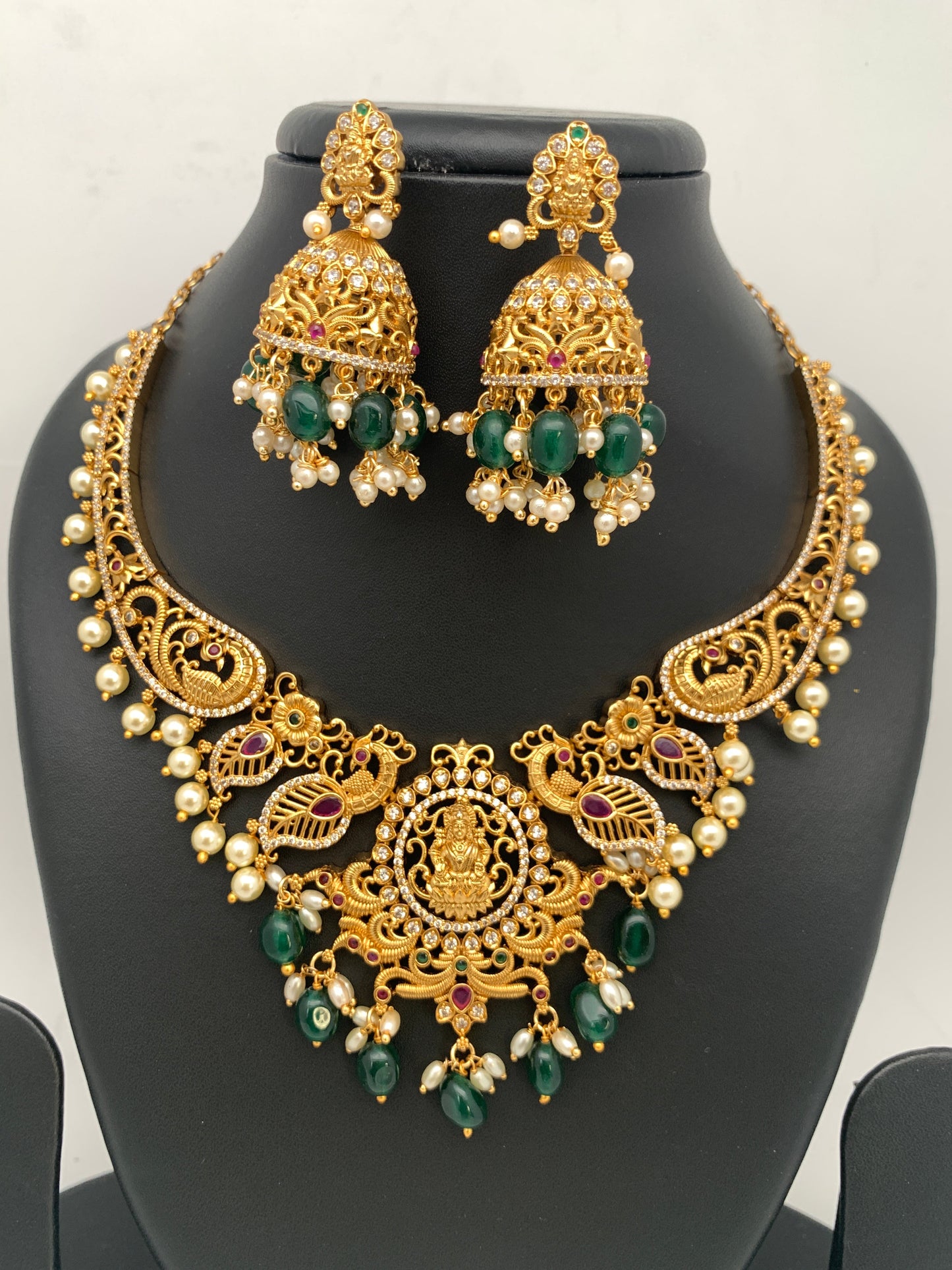 Goddess Lakshmi Green beads Kanthi Necklace