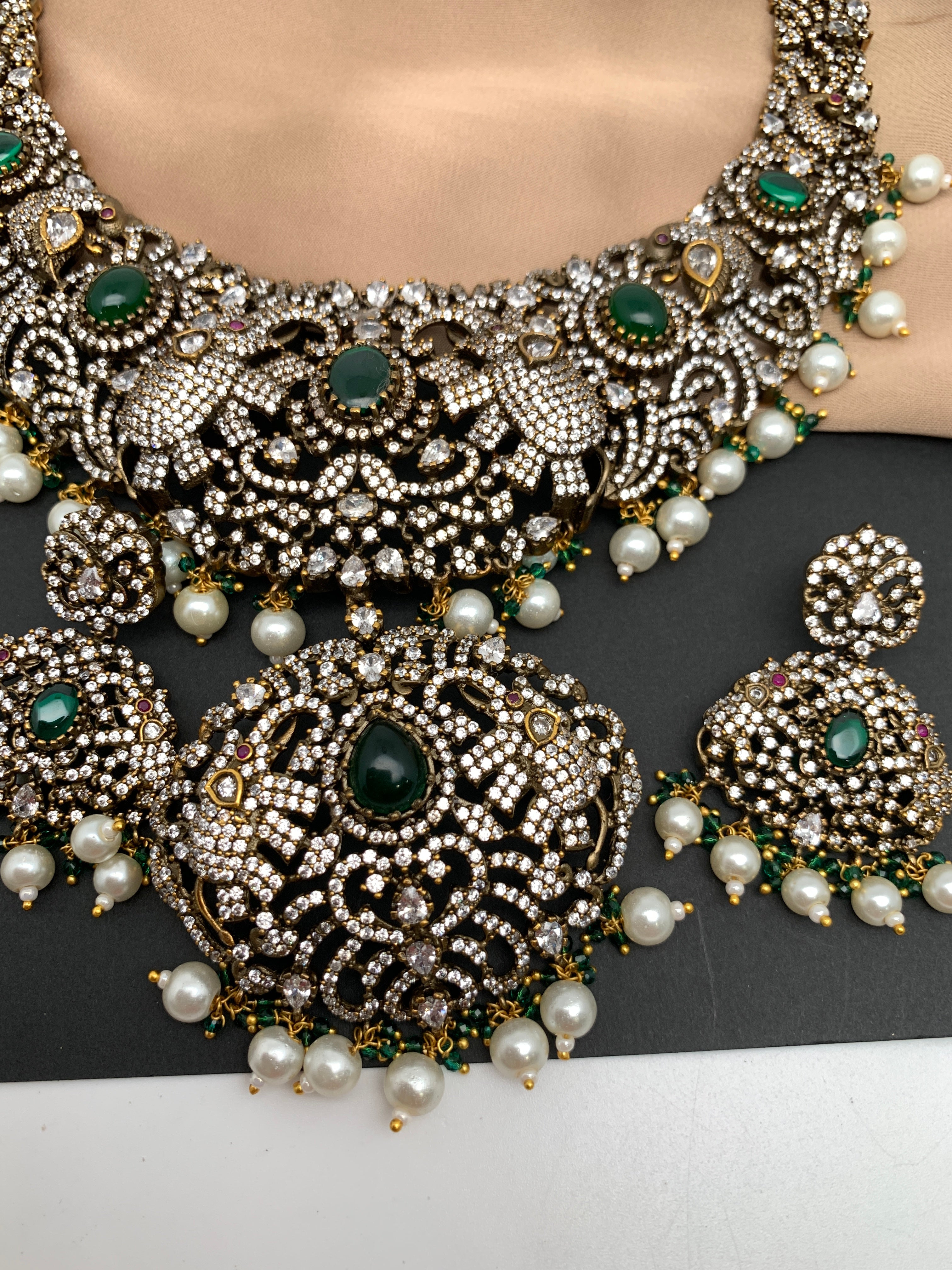 Traditional Jewellery - Mehandi Polish Necklace Set Exporter from Mumbai