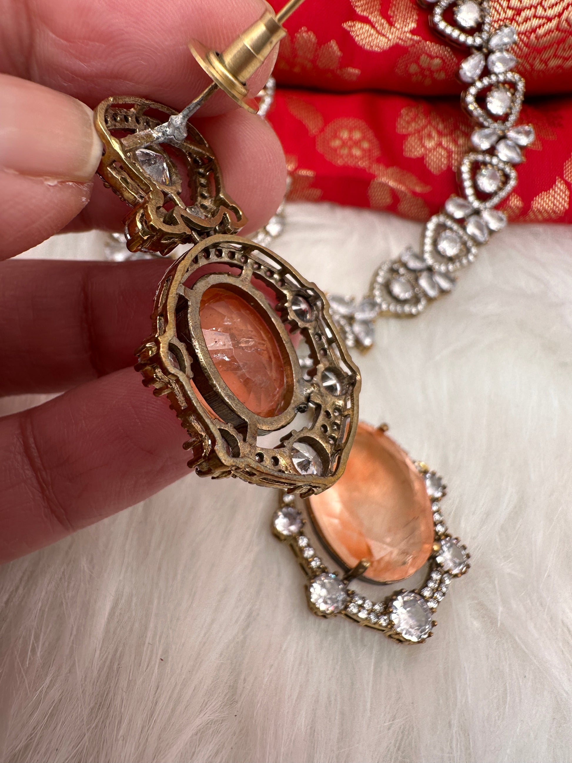 Victorian Finish AD Color Stone Short Necklace - PeachPuff