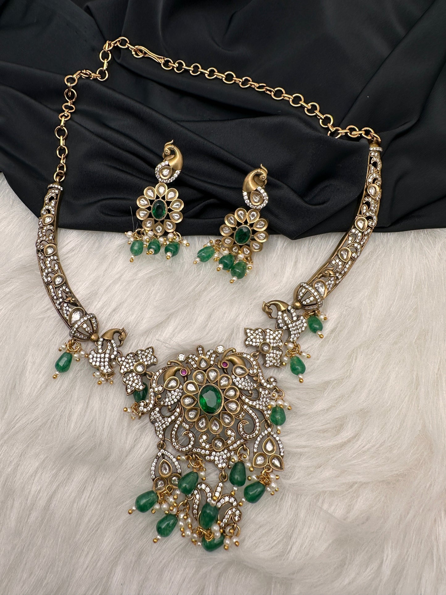 Victorian AD Polki Green Peacock Hasli Necklace